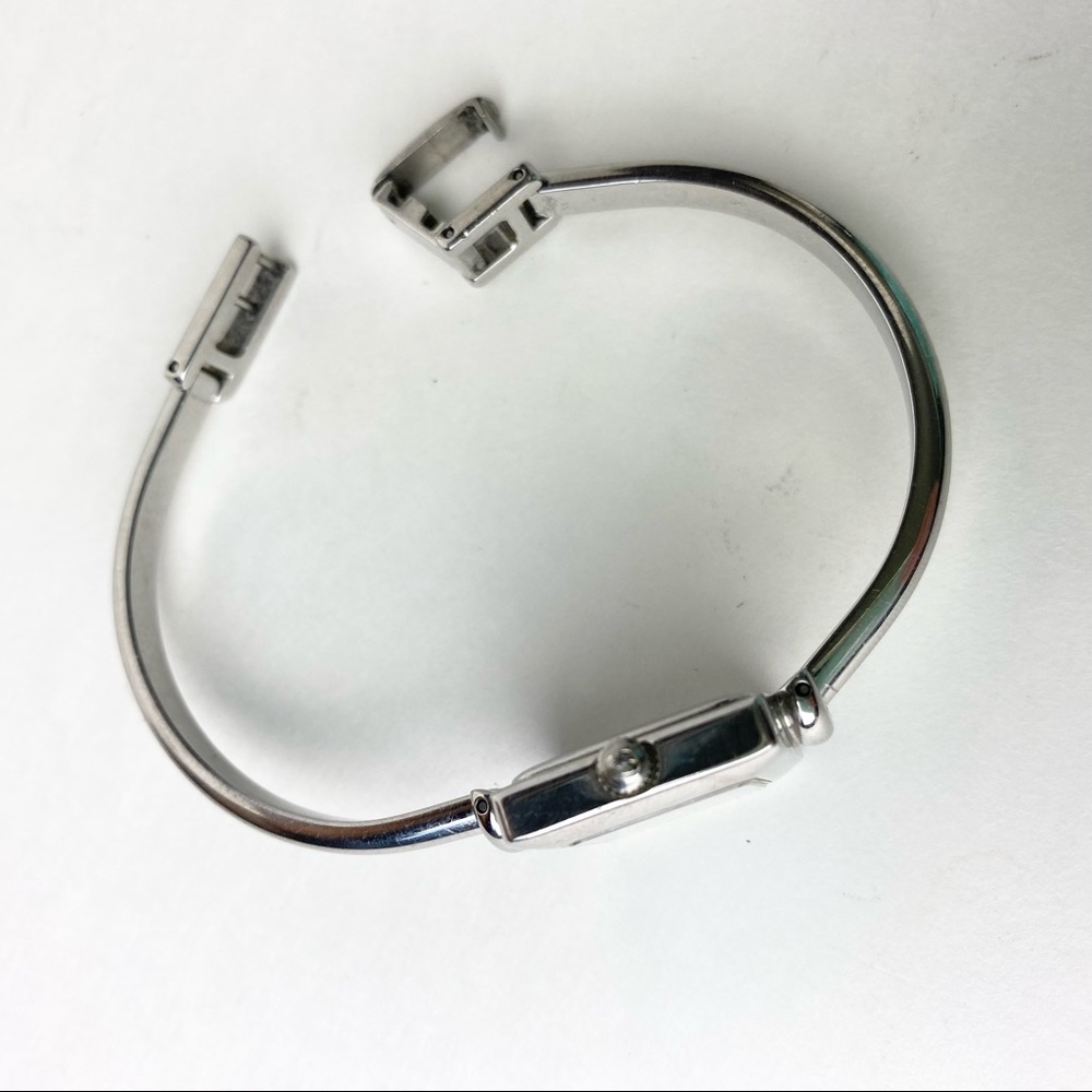 Gucci Mod. '1900 L' stainless steel wrist watch. - Picture 6 of 7